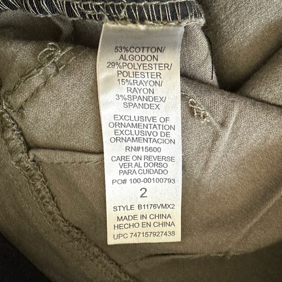 NWT Democracy Karessa Ab Solution Olive Capri Skinny Jean - size 2 - Picture 3 of 8